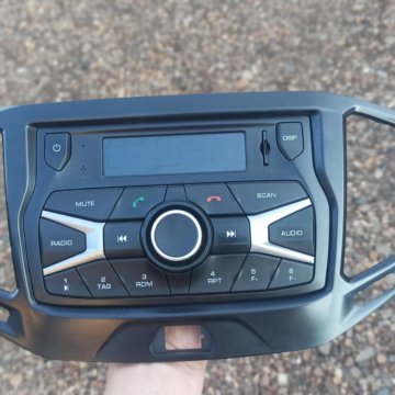 Штатная магнитола Веста