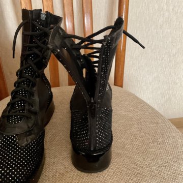 Летние ботинки