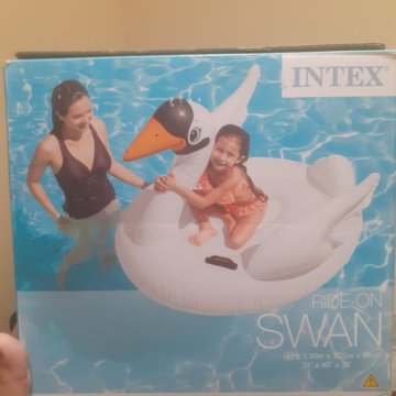 Лебедь надувной. Большой