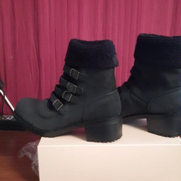 Женские ботинки RELLON. Новые