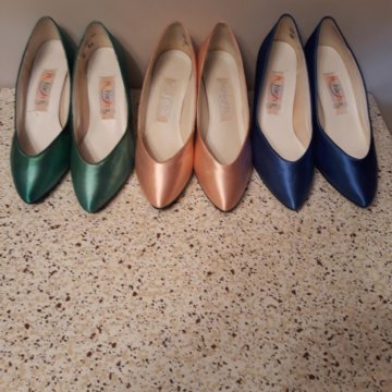 Новые туфли атласные р.37-38