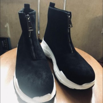 Ботинки женские новые