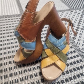 Босоножки catwalk кожа