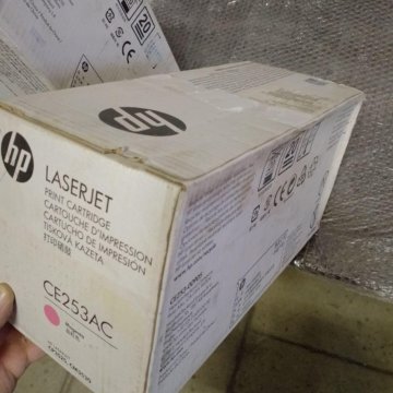 HP CE253AC картридж пурпурный (дефект коробки)