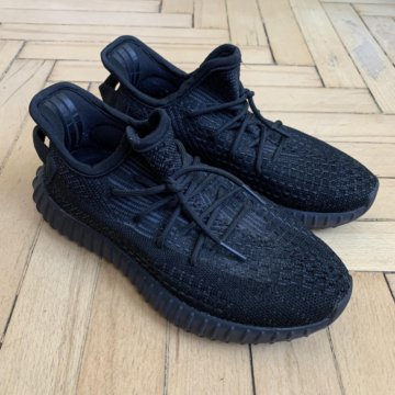 Кроссовки женские adidas yeezy 350 37