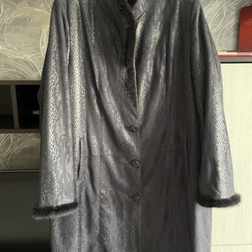 Пальто демисезонная