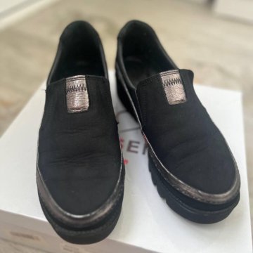 Ботинки женские