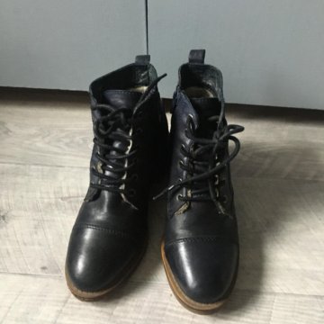 Ботинки женские