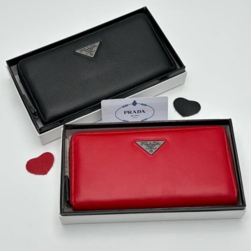 Кошелек Prada