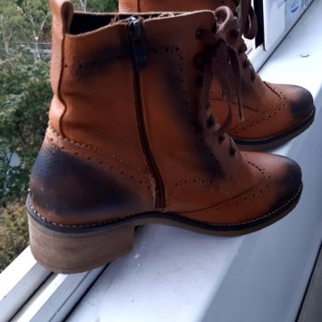 Ботинки женские