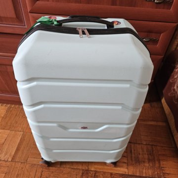 Чемодан большой