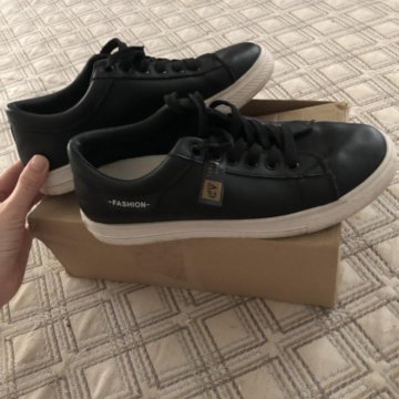 Женские кеды 38 р непромокаемые