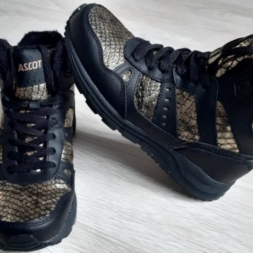 Кроссовки осень/зима