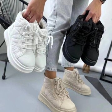Зимние женские кроссовки дутики