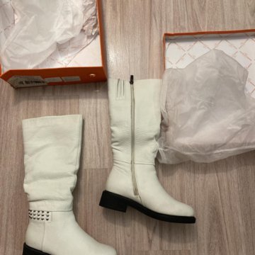Зимние кожаные белые сапоги размер 36