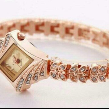 Новые часы женские Quartz