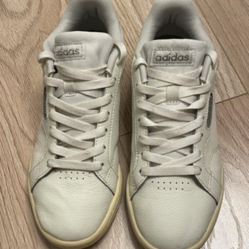 Кроссовки женские adidas, 37 размер