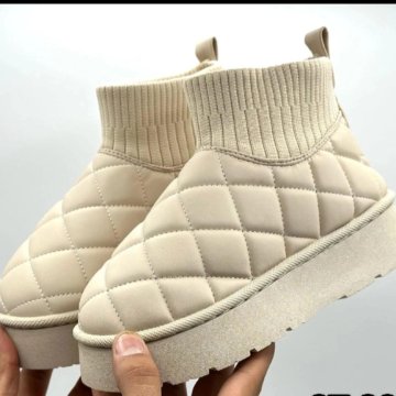 Женски обувь UGG