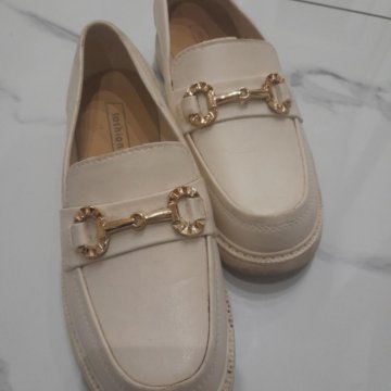 Лоферы женские