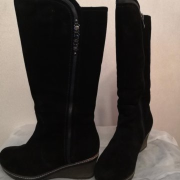 Зимние сапоги женские