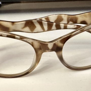 Очки коррегирующие +1,5