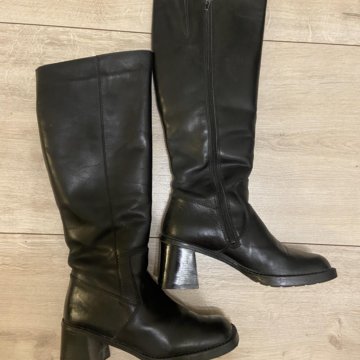 Сапоги зимние б/у кожа и мех натуральный