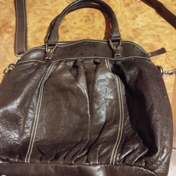 Сумка Prada из натуральной кожи