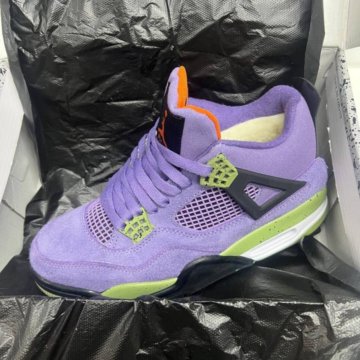 Кроссовки на меху.