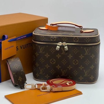 Косметички Louis Vuitton