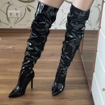 Сапоги ботфорты лакированные новые 37