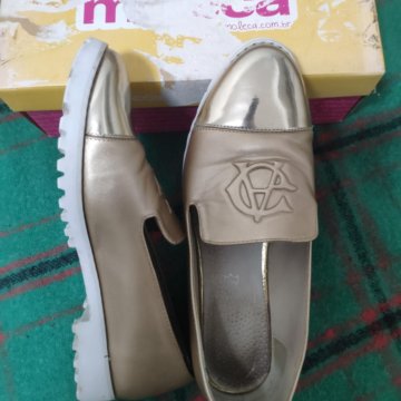 Лоферы 38 женские кожаные