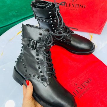 Натуральные ботинки Valentino зимние