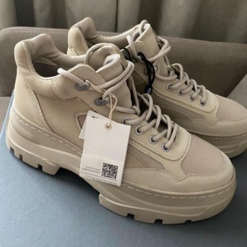 Ботинки женские