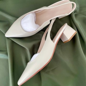 Новые туфли из натуральной кожи