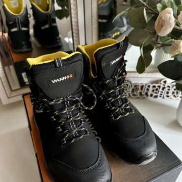 Треккинговые демисезонные ботинки Wanngo