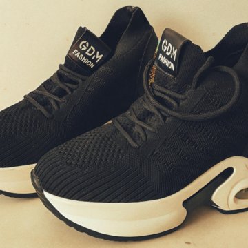 Женские кроссовки Cvmartanni