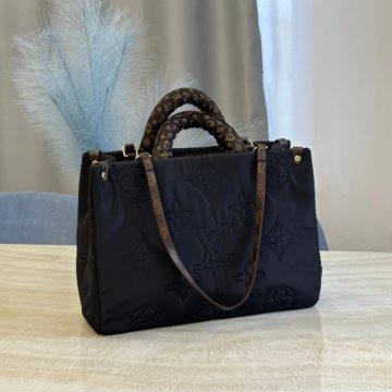 Сумки-шопер Louis Vuitton