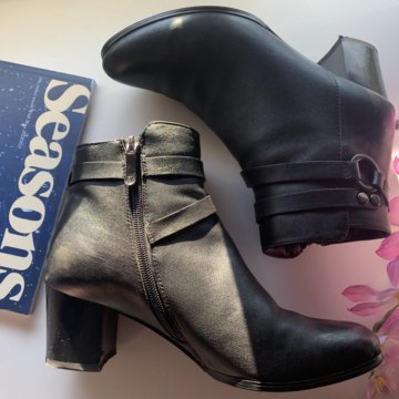 Женские осенние ботинки 38 размер