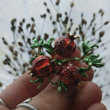 Брошь ГРАНАТ