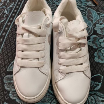 Кроссовки-кеды.