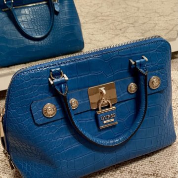 Сумка Guess