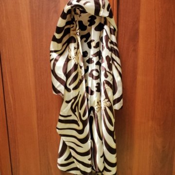 Шёлковой платок 90/90