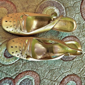 Босоножки женские