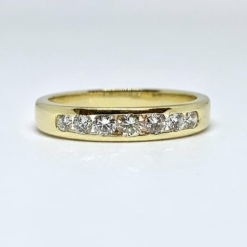 Золотое кольцо дорожка с бриллиантами