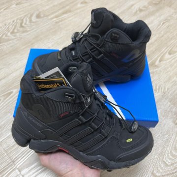 Кроссовки женские Adidas terrex AX2, р.36