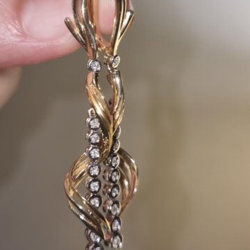 Серьги золотые с брилиантами