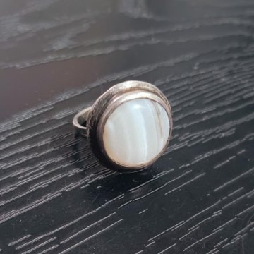 Кольцо серебряное с агатом
