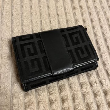 Кошелек женский Givenchy