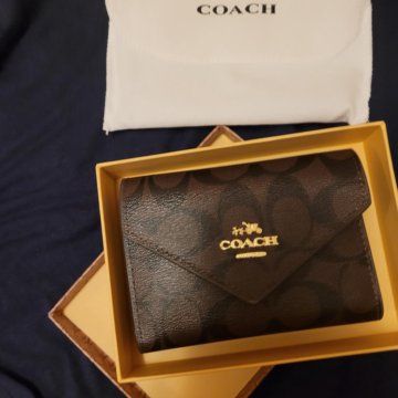 Кошелек Coach, Турция