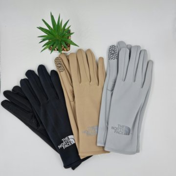 Перчатки женские tnf (The North Face ) и Nike